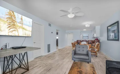 Seaside Beach 3902- 2 BR Direct Beachfront Condo With Pool Sauna Amazing Ocean View Balcony