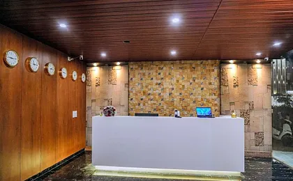 Merry Inn Luxe Suites