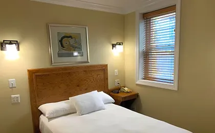 District Hotel