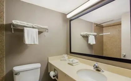 Quality Inn New Stanton
