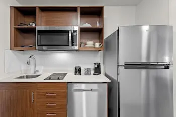 Everhome Suites Wichita Northeast