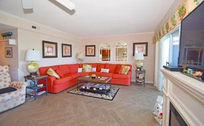Harbour Island 406k 2 Bedroom Condo by RedAwning