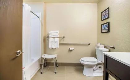 Comfort Inn & Suites Fairborn Near Wright Patterson Afb