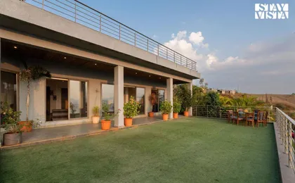 Aarna House by Stayvista - Mountain & Lakeview Villa, Contemporary Modern Interiors & a Charming Terrace Garden