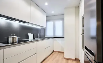 ELEVEN Apartments Real de la Carretería, by Homing U