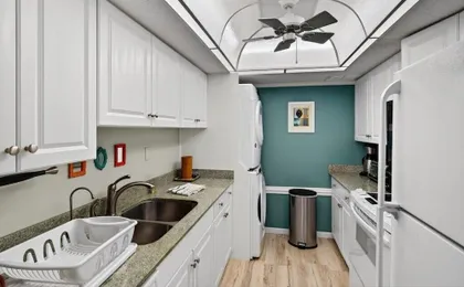 Quail Hollow Condominium