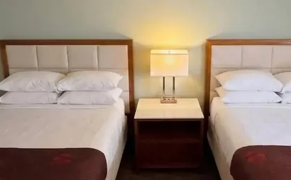 Galesburg Extended Stay I-74 (Newly Renovated)