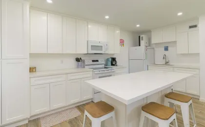Tiki 136 - Spacious 1br Condo Sleeps 6 Near Beach 1 Bedroom Condo