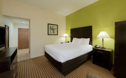 City Express by Marriott Grove City