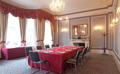 Gem Strathmore Hotel