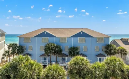 Beachfront Luxury! 4BR Townhouse W/pool & Stunning Gulf Views! Sleeps 10!