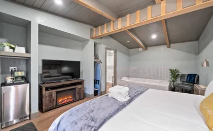 Blue Jay Lodge