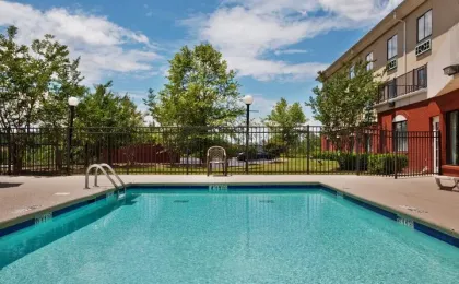 Comfort Inn & Suites Buford near Mall of Georgia