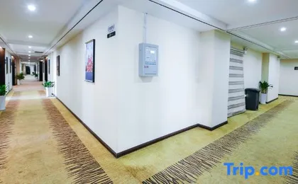 Liangjiang Yuepin Hotel (Chongqing Longhu Yuanzhu Branch)
