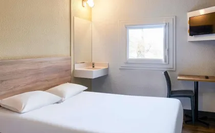 Hotelf1 Paris Saint-Ouen – Marche Aux Puces