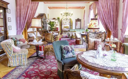 Tante Alma's Hotel Lasthaus Am Ring
