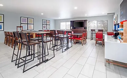 Holiday Inn Express & Suites Watsonville By IHG