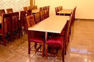 Hotel Grand Kukas Residency