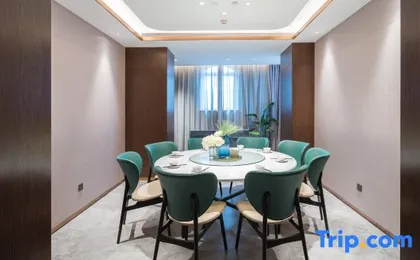 Yitel Collection (Chengdu Wuhouci Sichuan Orthopaedic Hospital Metro Station Branch)