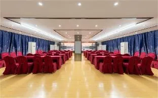 Borrman Hotel Guangzhou Panyu Qiaonan Aoyuan Square