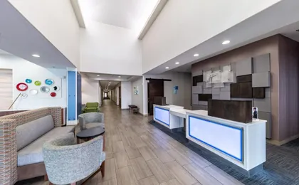 Holiday Inn Express & Suites Fort Worth I-35 Western Center