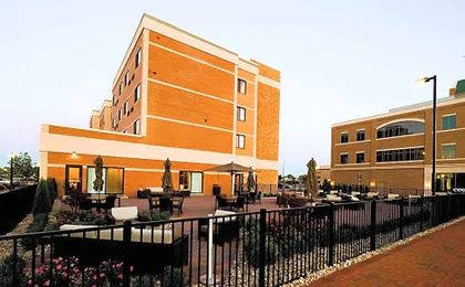 Courtyard by Marriott Bay City