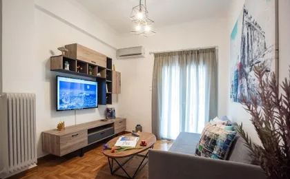 Blue Ark Comfort Near Acropolis