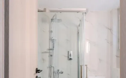 Place To Be Athens Apartment