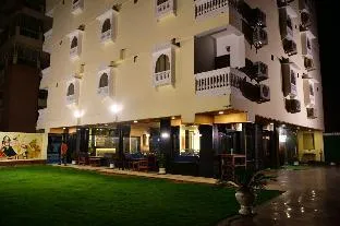 Hotel Grand Lotus Inn