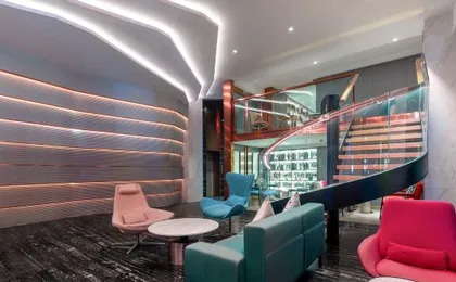 Qilai Light Luxury Hotel