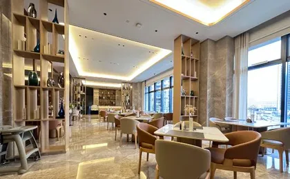 Hangzhou Young Land Hotel