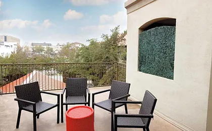 Hotel Indigo San Antonio Riverwalk By IHG