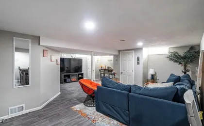 7 Mi to Lake Michigan: Milwaukee Vacation Rental
