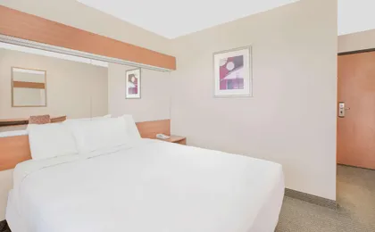 Microtel Inn & Suites By Wyndham Colfax/Newton