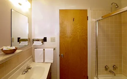 Town House Motel