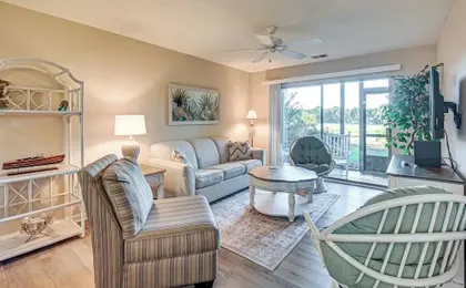 Pawleys Island Condo w/ Screened Porch + Golfing!