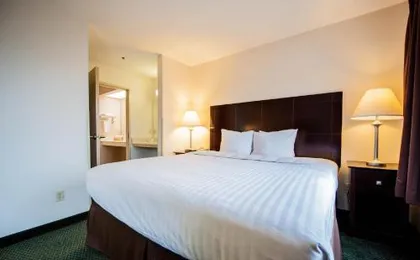 Greystone Inn & Suites