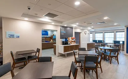 Holiday Inn Express Hotel & Suites Hampton South-Seabrook By IHG