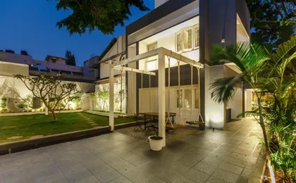 Woke Hostel Indiranagar (Adults only)