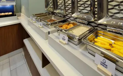 Holiday Inn Express & Suites Alexandria by IHG