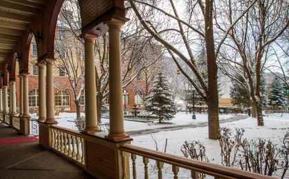 Hotel Colorado