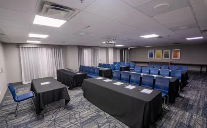 Holiday Inn Express Hotel & Suites Orange City