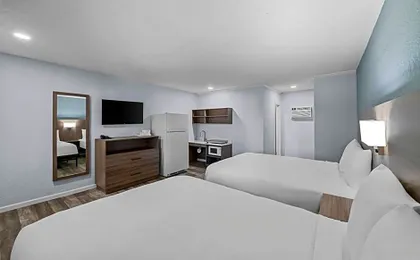 Suburban Studios Newport News - Hampton