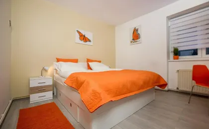 Roze Apartment