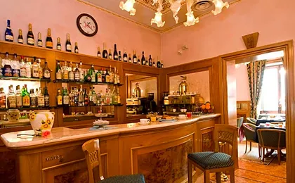 Hotel Joli