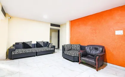 Fabhotel White Palace