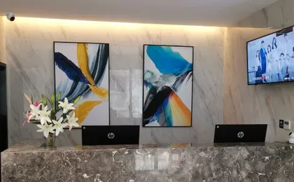 Moli Hotel (Guangzhou Yongqingfang Zhongshan 8th Road Subway Station)
