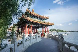 Super 8 Beijin West Sanqi Yuxin Underground Station