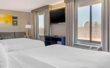 Comfort Suites