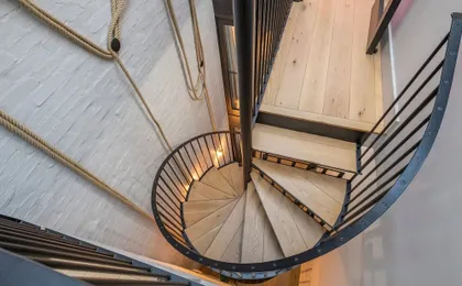 The Insta Playhouse - Covent Garden - by Frankie Says